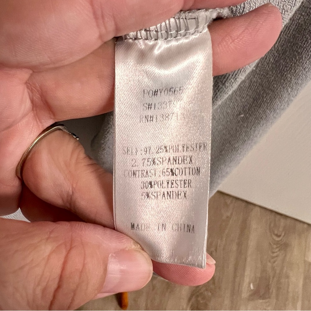 Doe & Rae Hoodie E2 - Picture 7 of 7